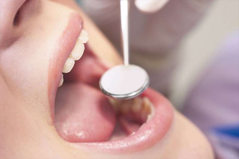 口腔外科のプロが横浜で幅広いお口のお悩みをケアする歯医者